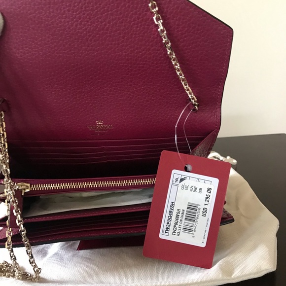 VALENTINO GARAVANI Rockstud Wallet On A Chain - Picture 5 of 14